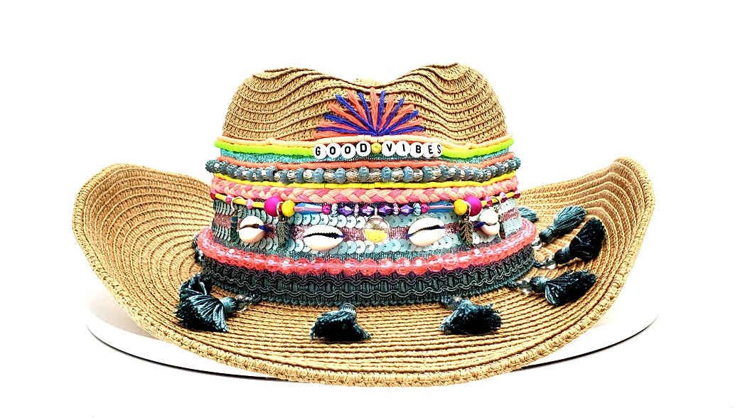 Sombrero de playa de paja vaquera decorado